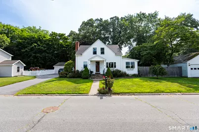 1 Middle Street, Waterford, CT 06385 - Photo 1