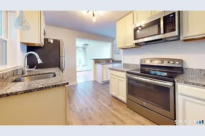 1 Middle Street, Waterford, CT 06385 - Photo 11