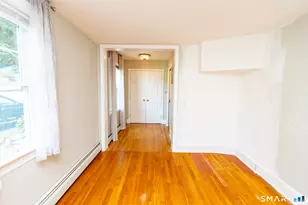 1 Middle St, Waterford, CT 06385 - Photo 15