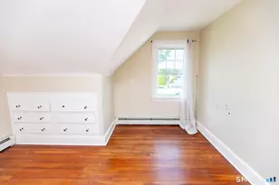 1 Middle St, Waterford, CT 06385 - Photo 25