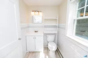 1 Middle St, Waterford, CT 06385 - Photo 25