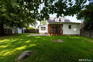 1 Middle St, Waterford, CT 06385 - Photo 1