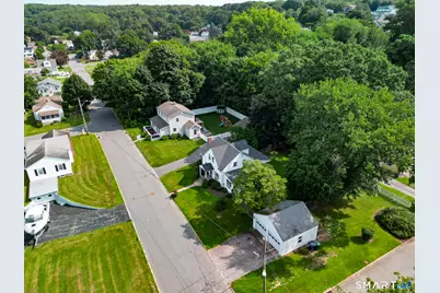 1 Middle Street, Waterford, CT 06385 - Photo 33