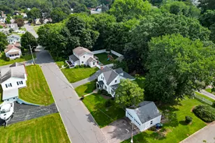 1 Middle St, Waterford, CT 06385 - Photo 33