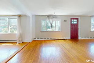 1 Middle St, Waterford, CT 06385 - Photo 5