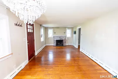 1 Middle Street, Waterford, CT 06385 - Photo 7