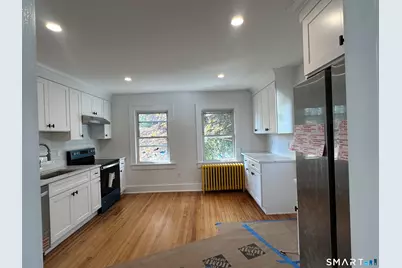 18 Parker Avenue, Stamford, CT 06906 - Photo 5