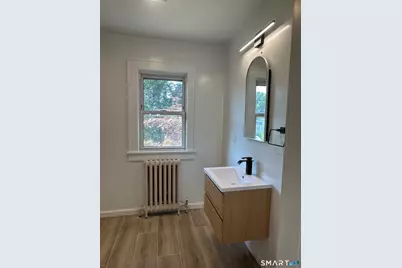 20 Parker Avenue, Stamford, CT 06906 - Photo 13