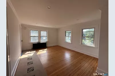 20 Parker Avenue, Stamford, CT 06906 - Photo 9