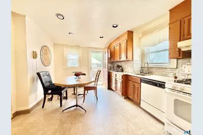 31 Hamilton Avenue, Stamford, CT 06902 - Photo 7