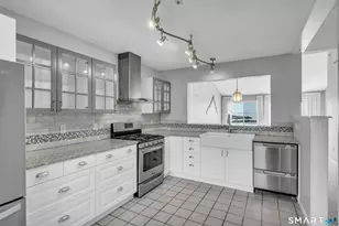 5 Mansfield Grove Rd, East Haven, CT 06512 - Photo 13