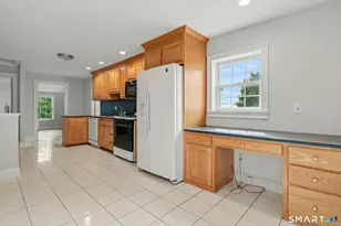 1035 Black Rock Tpke, Fairfield, CT 06825 - Photo 9