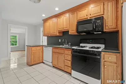 1035 Black Rock Turnpike #1035, Fairfield, CT 06825 - Photo 7