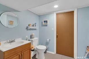 36 Clinton St, Trumbull, CT 06611 - Photo 31