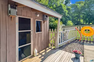 36 Clinton St, Trumbull, CT 06611 - Photo 7