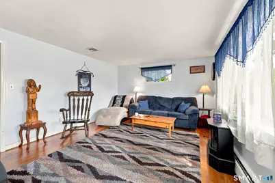 15 Raymond Street, East Hartford, CT 06118 - Photo 5