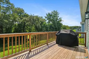44 W River Rd, East Windsor, CT 06088 - Photo 9