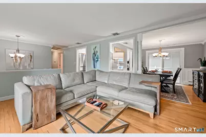 7 Field Drive, Simsbury, CT 06070 - Photo 3