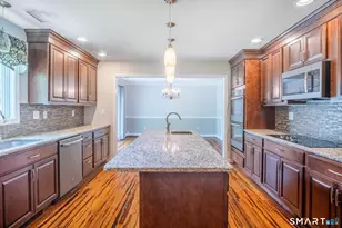 11 Bradfield Dr, Somers, CT 06071 - Photo 5