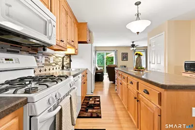 18 Folkstone Road #D, East Windsor, CT 06016 - Photo 11