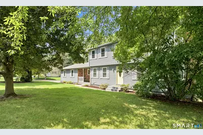 110 Orchard Hill Drive, Windsor Locks, CT 06096 - Photo 3