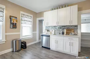 144 Overland Ave, Bridgeport, CT 06606 - Photo 9