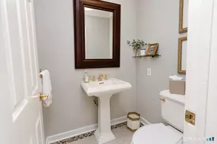 6 Acorn Glen, Avon, CT 06001 - Photo 11