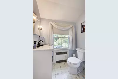 236 Ridgewood Road, West Hartford, CT 06107 - Photo 31