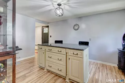236 Ridgewood Road, West Hartford, CT 06107 - Photo 11