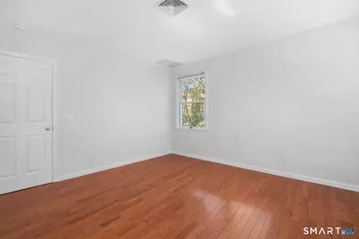21 West Division Street, Greenwich, CT 06830 - Photo 15