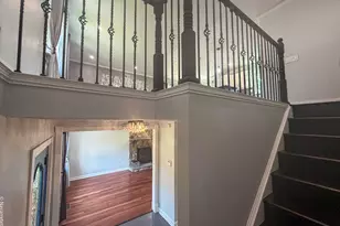 17 Kingsbury Rd, Norwalk, CT 06851 - Photo 7