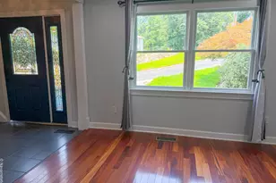 17 Kingsbury Rd, Norwalk, CT 06851 - Photo 5