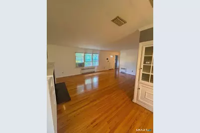 172 Mitchell Drive, New Haven, CT 06511 - Photo 3