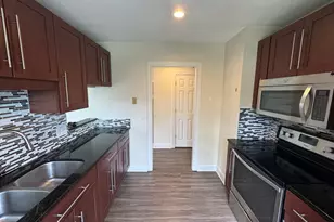 15 Highland St, West Hartford, CT 06119 - Photo 13