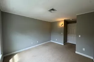 15 Highland St, West Hartford, CT 06119 - Photo 11