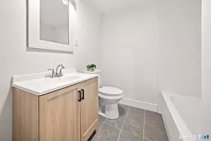 87 Kenmore Rd, Bloomfield, CT 06002 - Photo 31