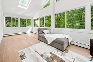 87 Kenmore Rd, Bloomfield, CT 06002 - Photo 17