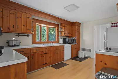 31 Pawson Road, Branford, CT 06405 - Photo 21