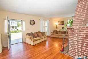 133 E Eaton St, Bridgeport, CT 06604 - Photo 9