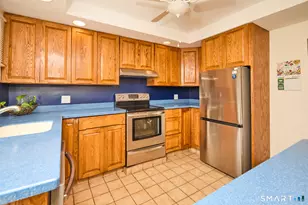 133 E Eaton St, Bridgeport, CT 06604 - Photo 15