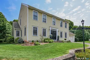 13 Hill View Ln, Woodbury, CT 06798 - Photo 1