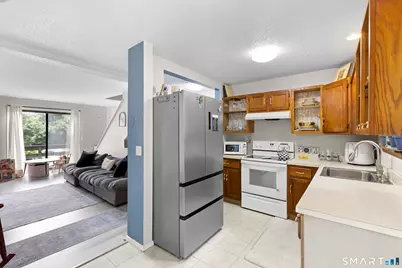 157 Shelter Rock Road #51, Danbury, CT 06810 - Photo 5