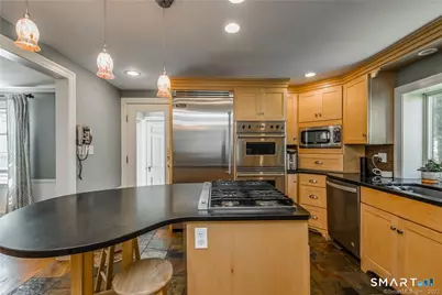 331 Auburn Road, West Hartford, CT 06119 - Photo 7