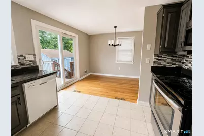 28 Lewis Lane, West Hartford, CT 06110 - Photo 7