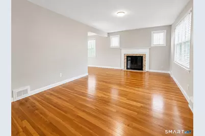 28 Lewis Lane, West Hartford, CT 06110 - Photo 3