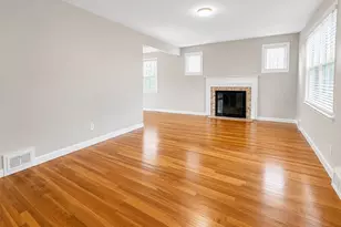 28 Lewis Ln, West Hartford, CT 06110 - Photo 3