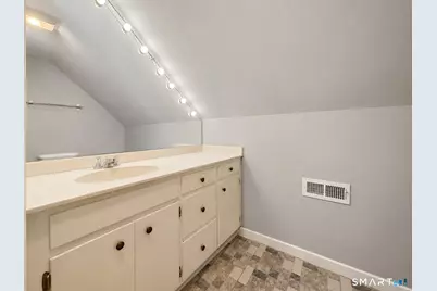 28 Lewis Lane, West Hartford, CT 06110 - Photo 19