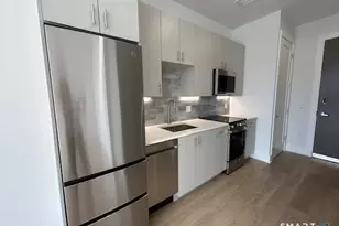 460A Summer St, Stamford, CT 06901 - Photo 3