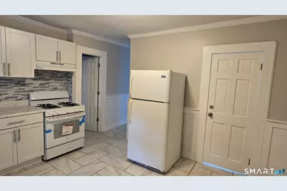 1514 Pembroke Street #1L, Bridgeport, CT 06608 - Photo 23