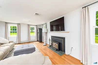 4 Lenora Drive, Simsbury, CT 06092 - Photo 7